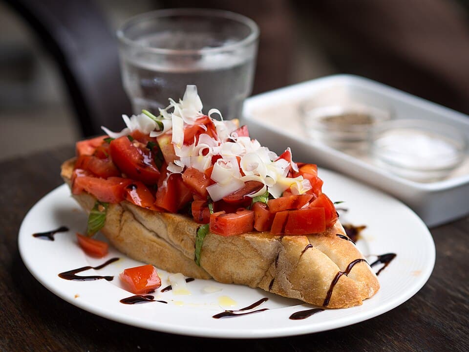 Bruschetta with Tomato and Basil